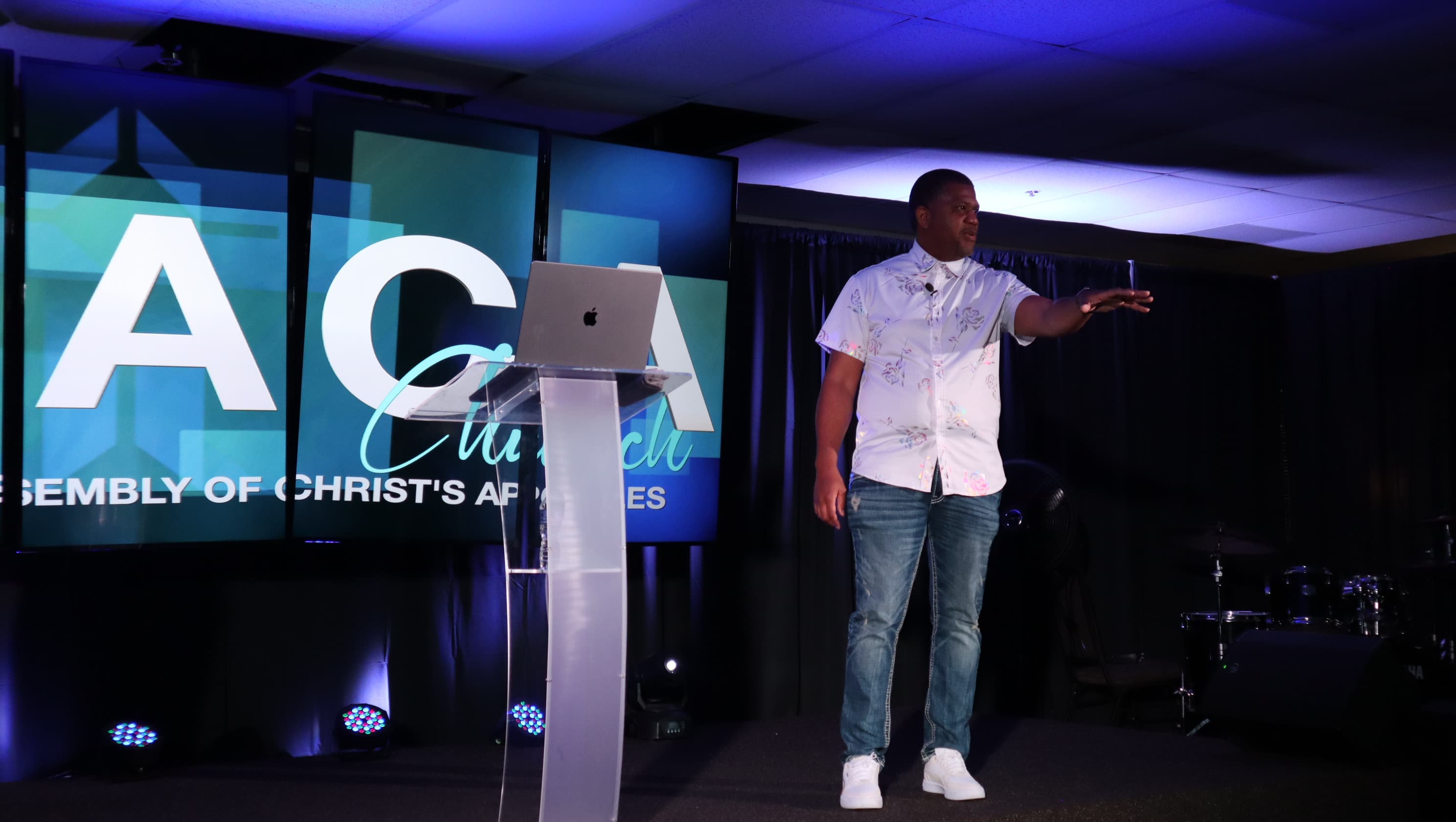 Pastor Shawn Broadnax teaching at TACA Church